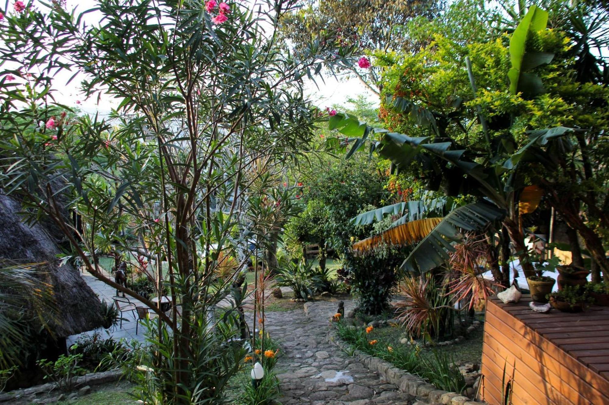 Hospedaria Noite Lunar - Imbituba Praia do Rosa Ngoại thất bức ảnh