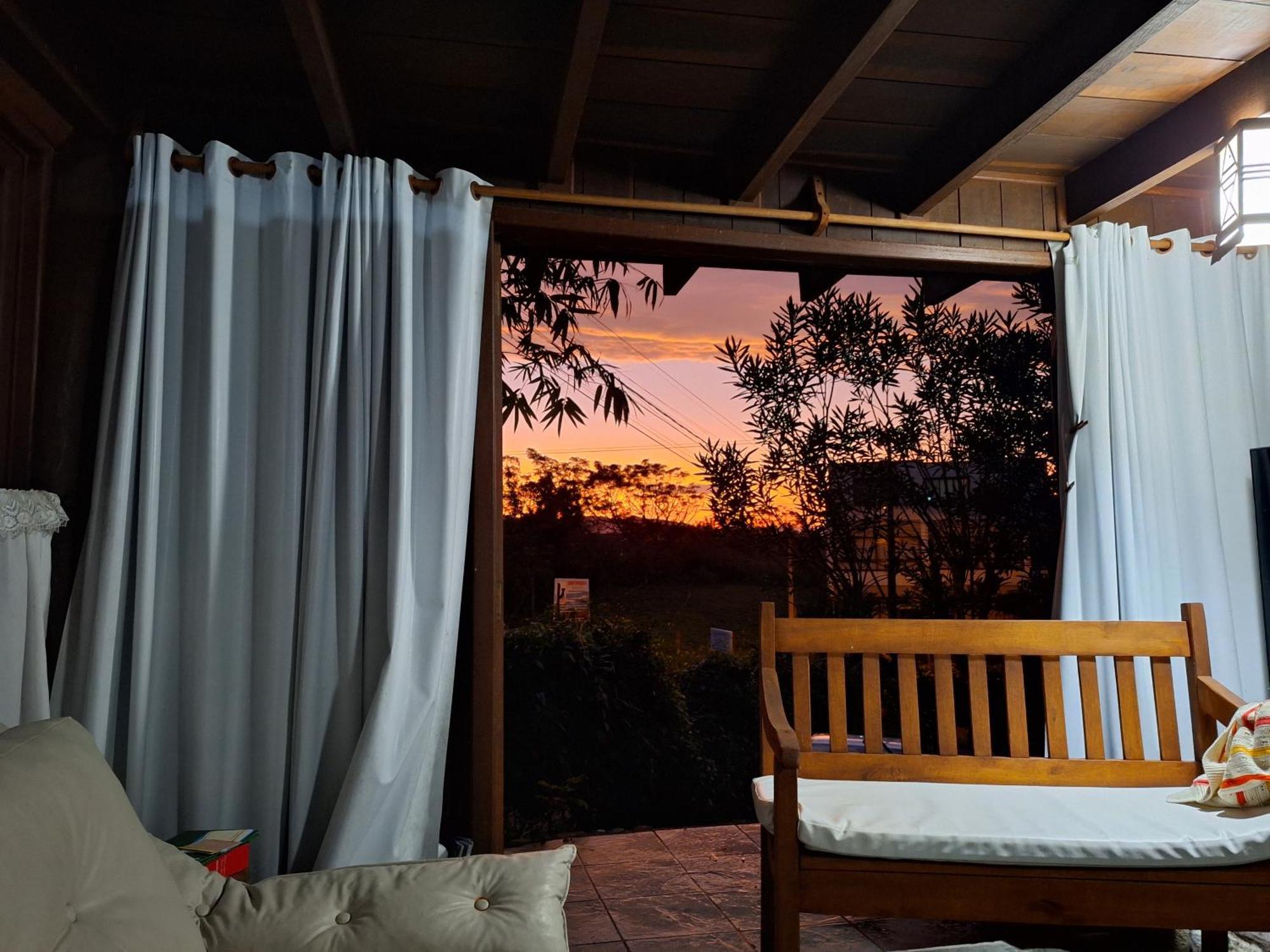 Hospedaria Noite Lunar - Imbituba Praia do Rosa Ngoại thất bức ảnh